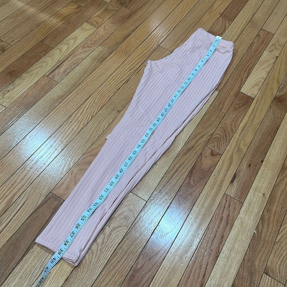 NWOT💖 Dusty Pink Ribbed Lounge Set - Picture 11 of 16